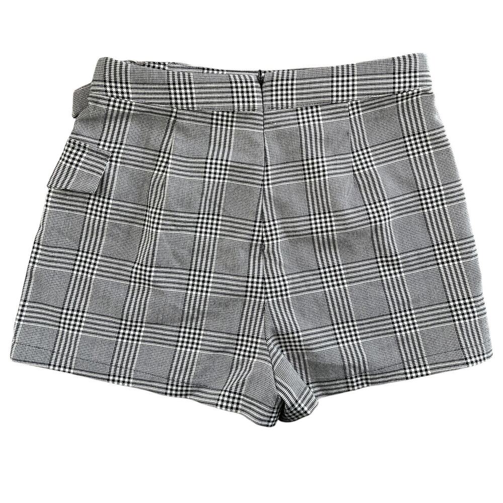 Forever 21 Black White Plaid Skort Belted Mini Skirt Shorts Size Medium - Picture 3 of 6